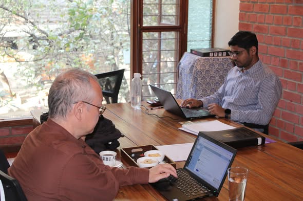 Visit by Professor Daizo Sugimoto(2)
